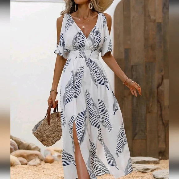 . Dresses & Skirts - Tropical Print Cold Shoulder Split Thigh Dress